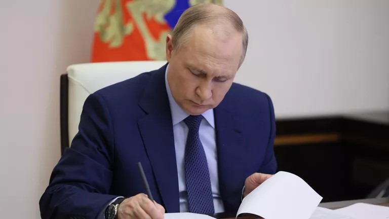 Владимир/Июль24/Июль26/05_рф1.jpg