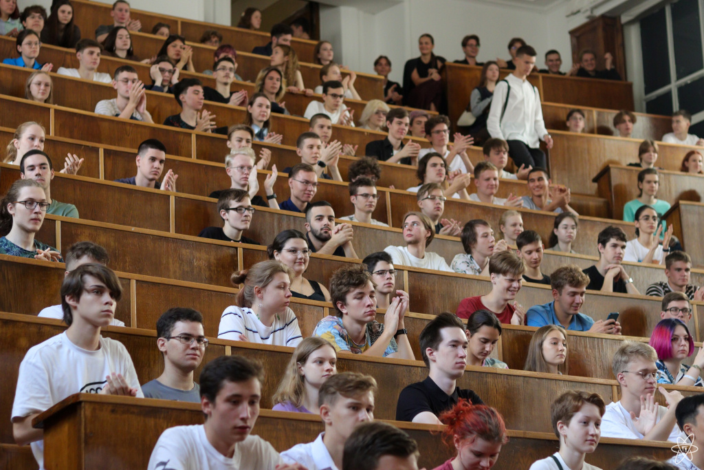 Владимир/Июль24/Сентябрь26/04_мгу.jpg